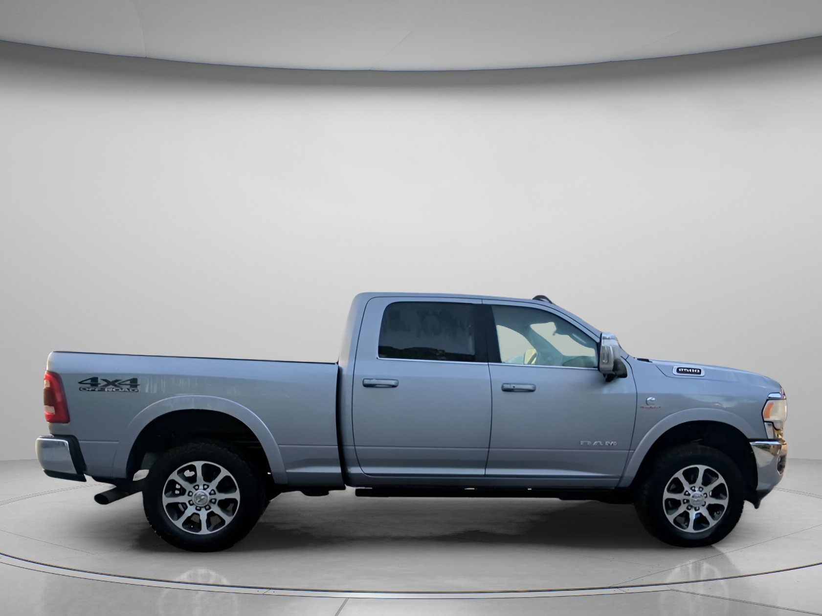 Used 2024 RAM 2500 Longhorn AWD/4WD image 32