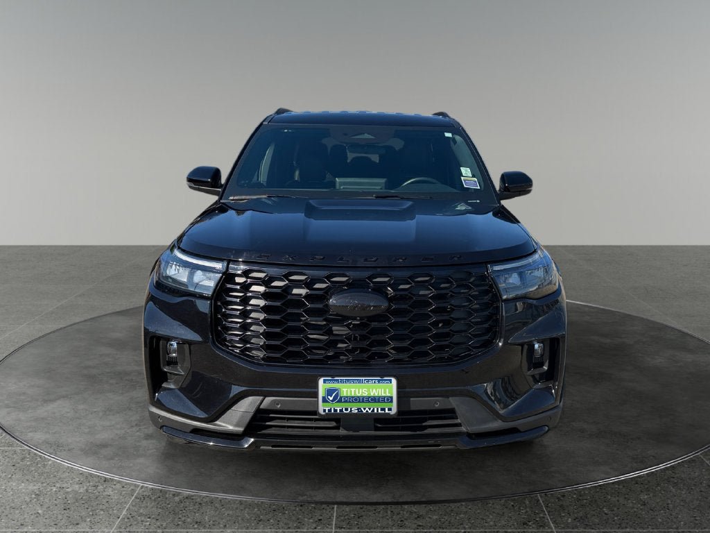 Certified 2025 Ford Explorer ST-Line w/ ST-Line Street Pack AWD/4WD image 2