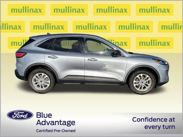 Certified 2022 Ford Escape SE image 2