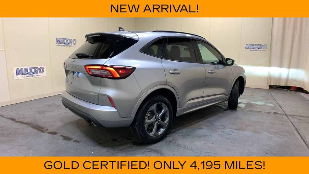 Certified 2024 Ford Escape ST-Line w/ Tech Pack #1 AWD/4WD image 3
