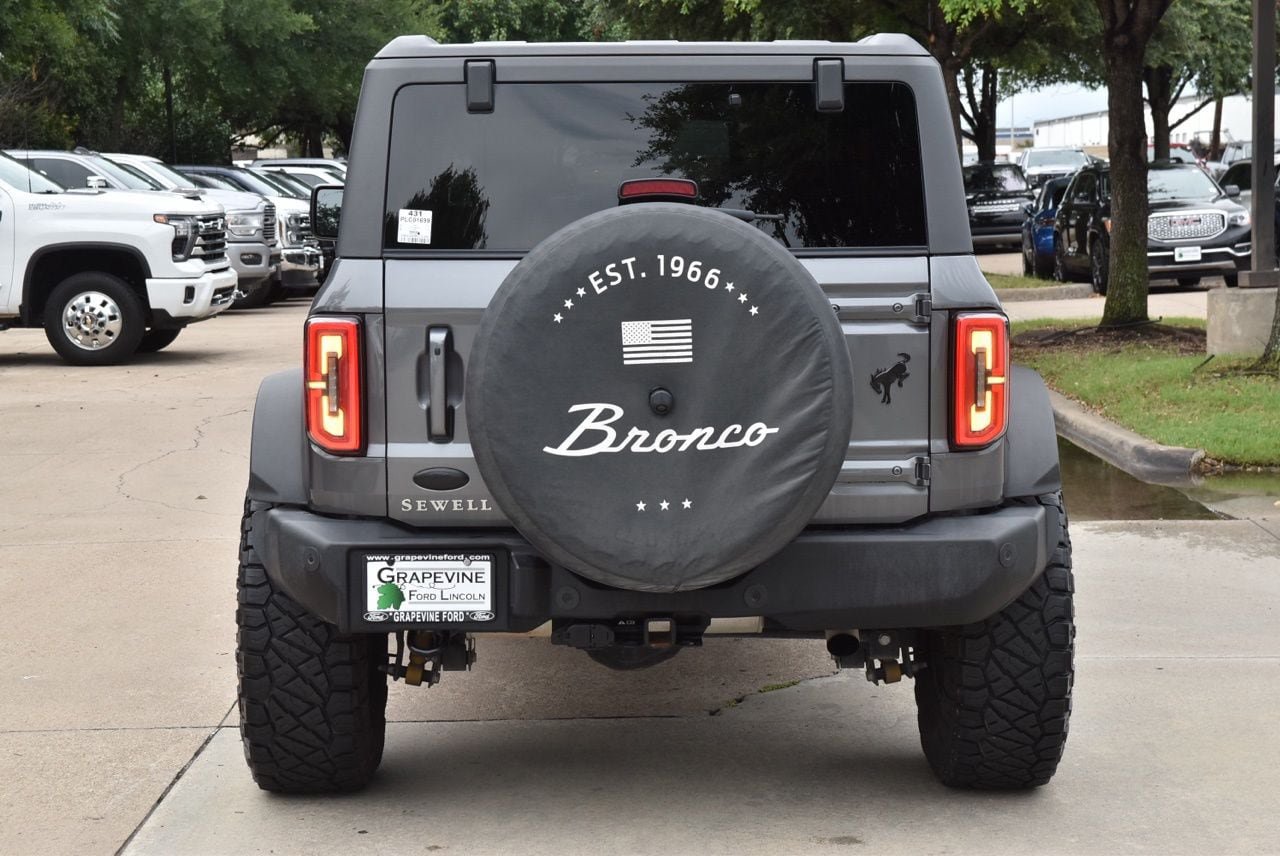 Certified 2023 Ford Bronco Outer Banks w/ Sasquatch Package AWD/4WD image 9