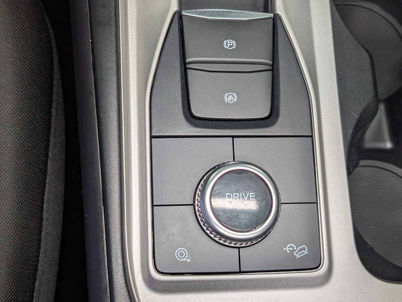 Certified 2023 Ford Explorer XLT image 27