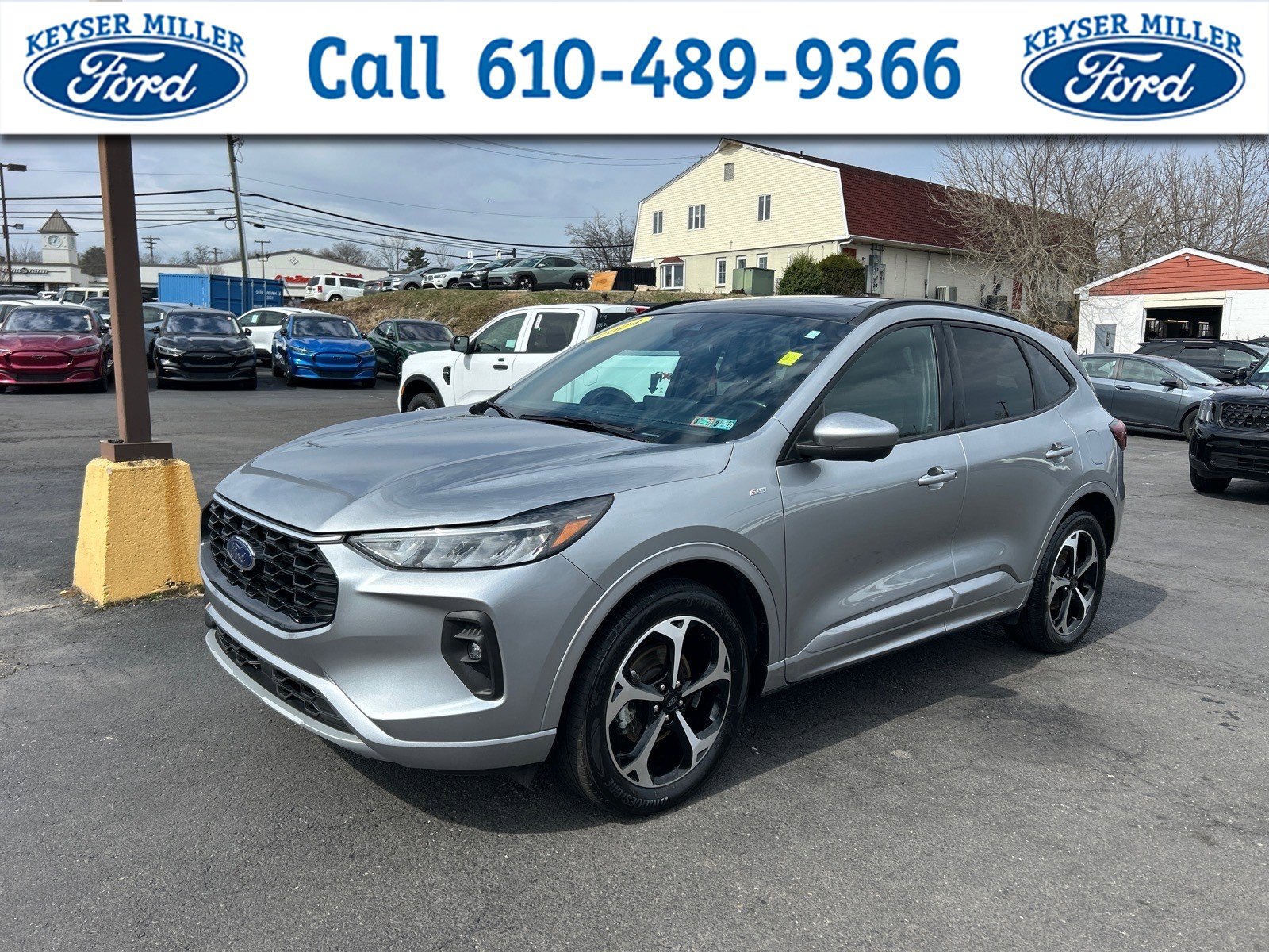 Certified 2024 Ford Escape ST-Line Select w/ Tech Pack #2 image 1