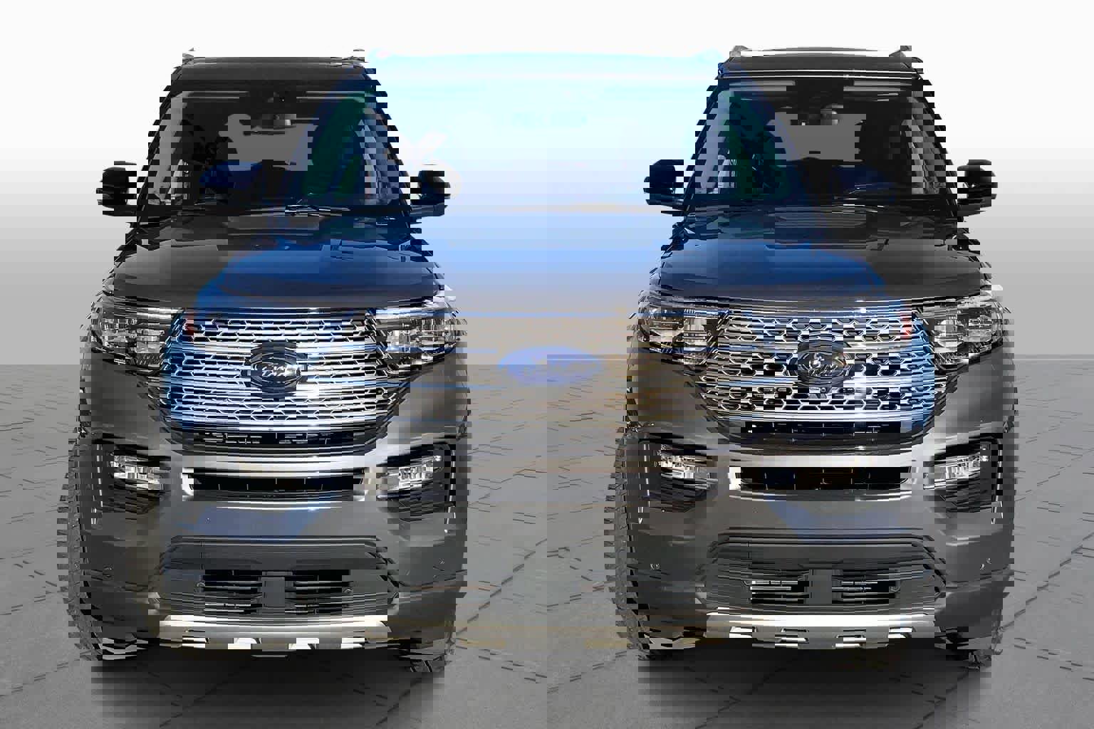 Certified 2021 Ford Explorer Limited w/ Equipment Group 301A image 3