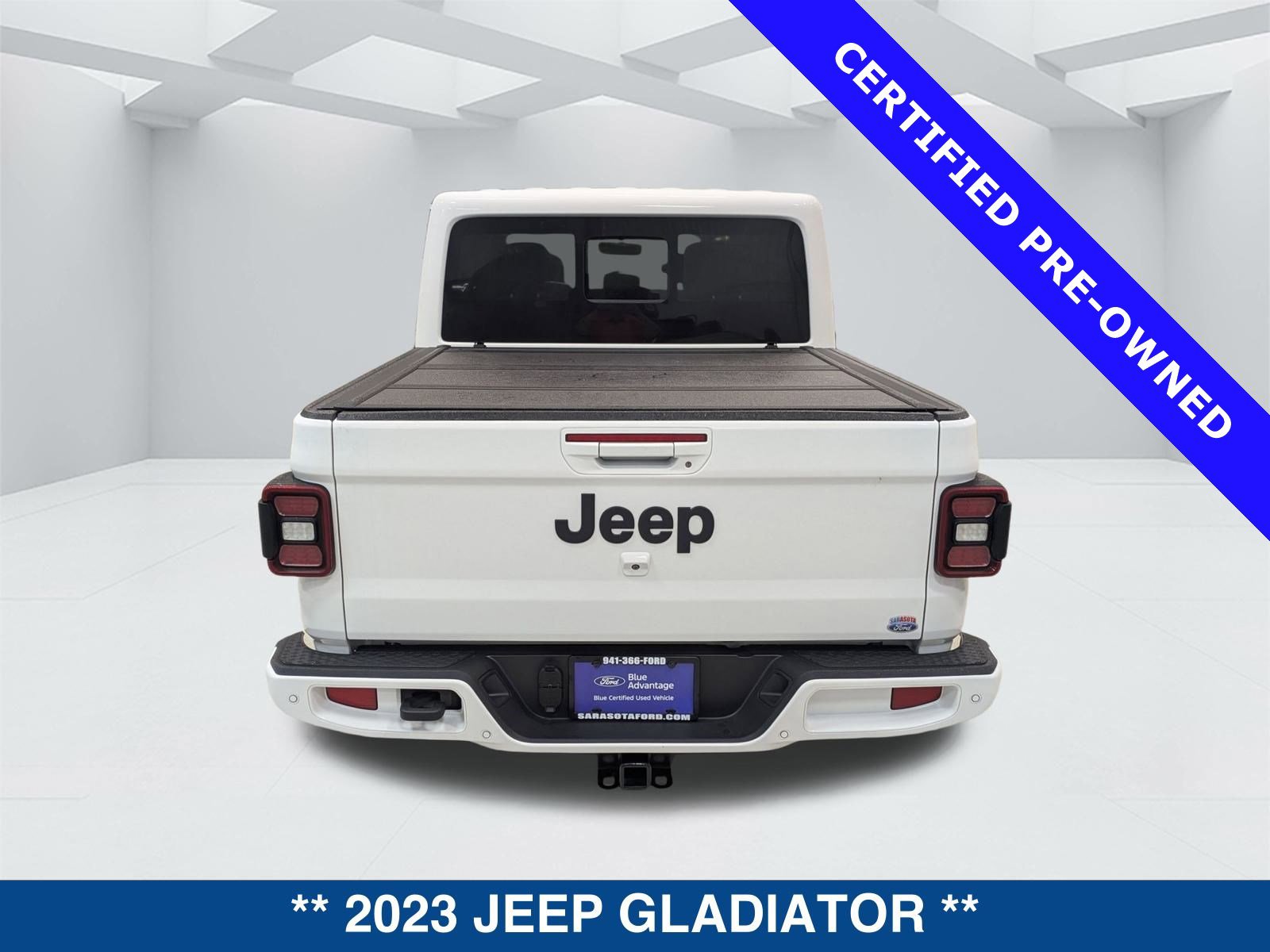 Used 2023 Jeep Gladiator Overland image 5