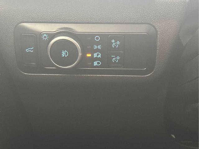 Certified 2024 Ford Escape Platinum AWD/4WD image 16
