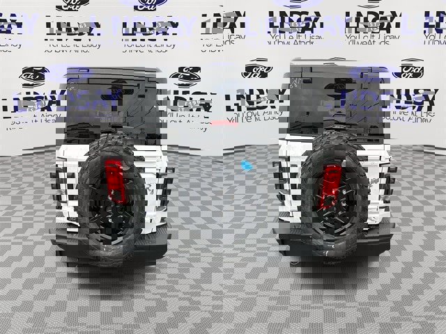 Certified 2024 Ford Bronco Black Diamond image 4