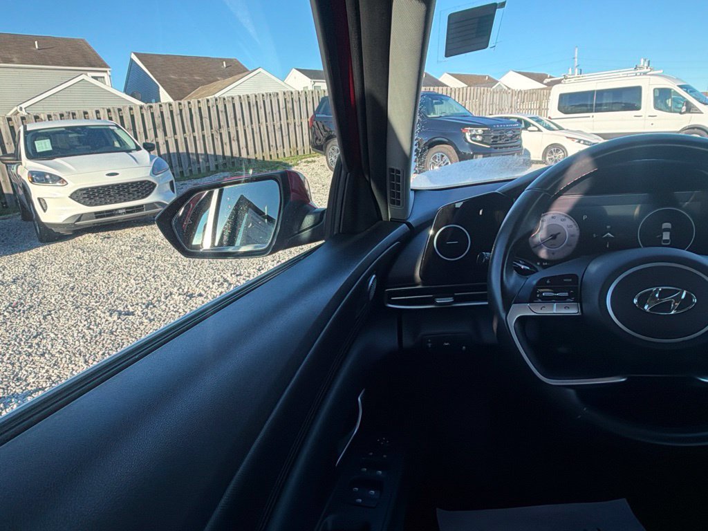 Used 2023 Hyundai Elantra Limited FWD image 22