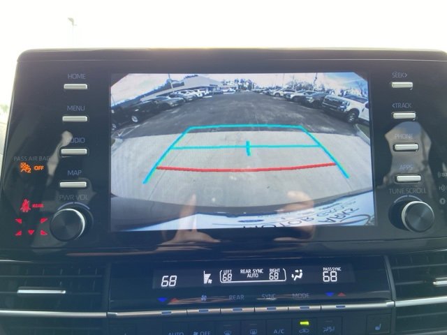 Used 2024 Toyota Sienna XLE image 22