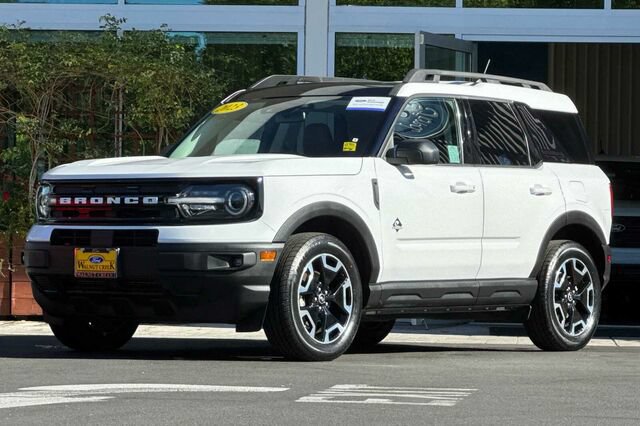 Certified 2023 Ford Bronco Sport Outer Banks w/ Tech Package AWD/4WD image 8