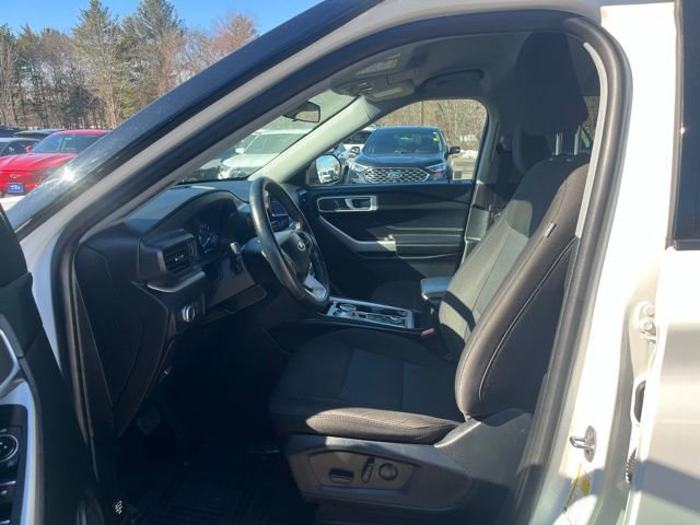 Certified 2022 Ford Explorer XLT w/ Class IV Trailer Tow Package image 17