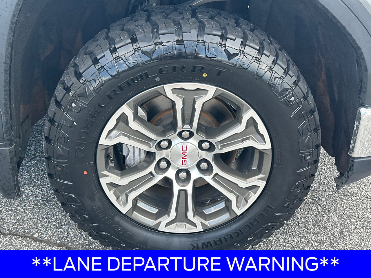 Used 2025 GMC Sierra 1500 SLT AWD/4WD image 14