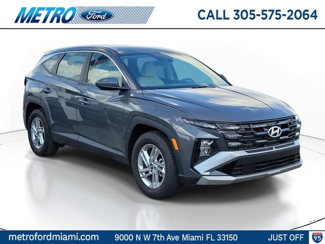Used 2025 Hyundai Tucson SE FWD image 1