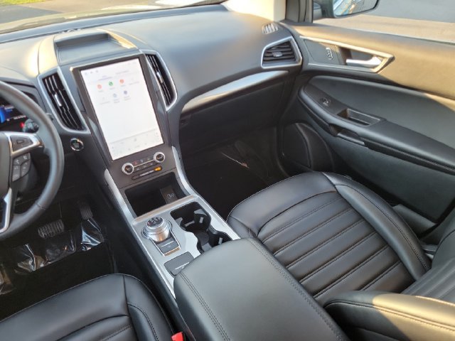 Certified 2024 Ford Edge SEL w/ Convenience Package AWD/4WD image 30
