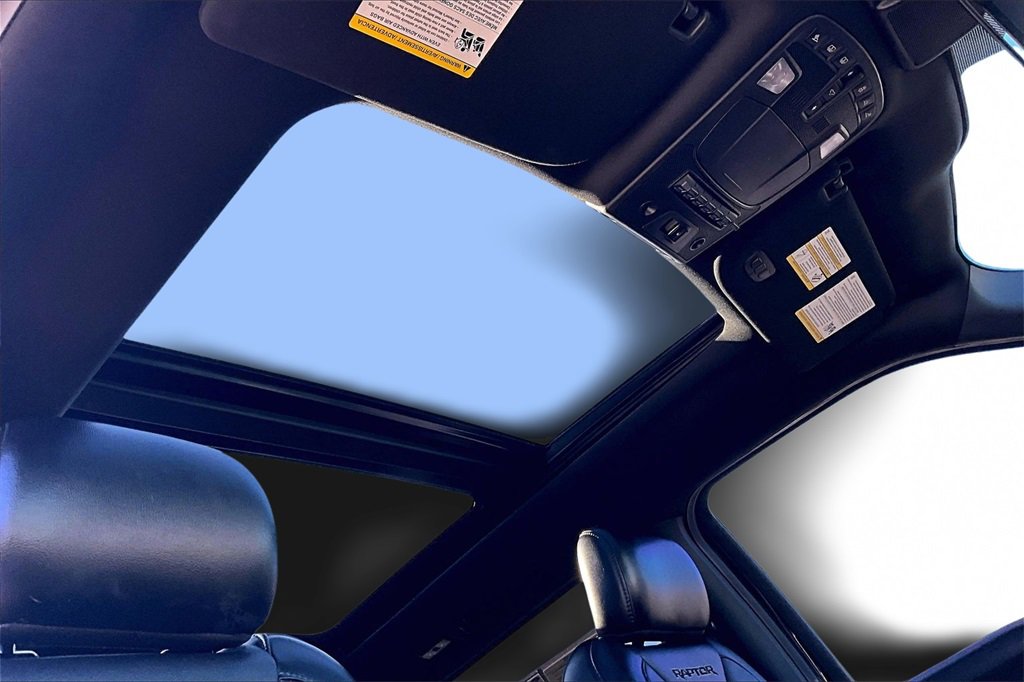 Certified 2019 Ford F150 Raptor w/ Equipment Group 802A Luxury image 23