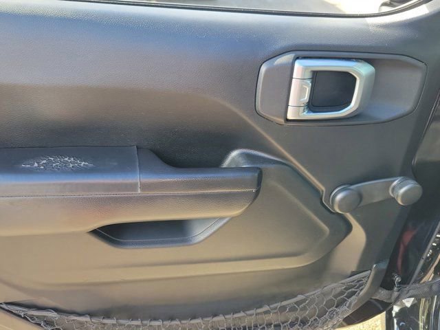 Used 2018 Jeep Wrangler Unlimited Sport image 20