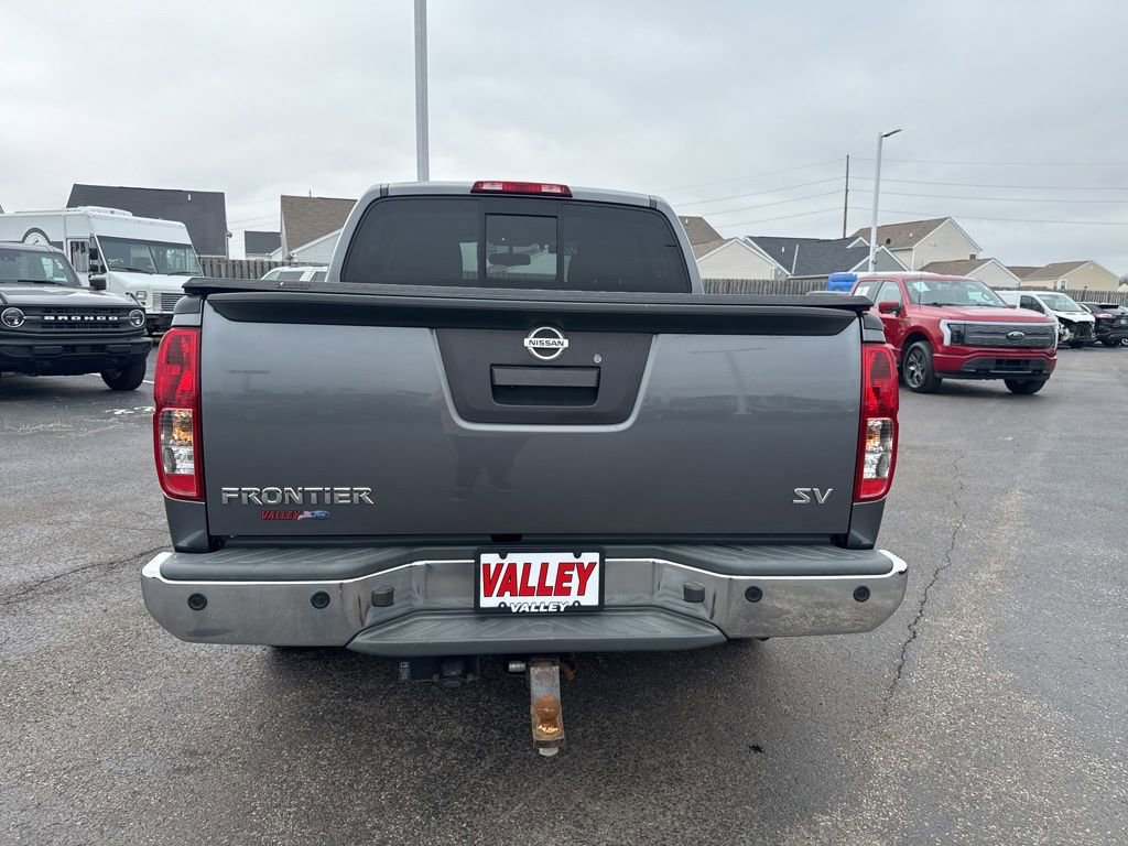 Used 2020 Nissan Frontier SV image 11