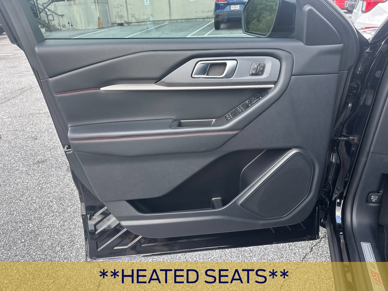 Certified 2025 Ford Explorer ST-Line w/ Premium Package RWD image 11