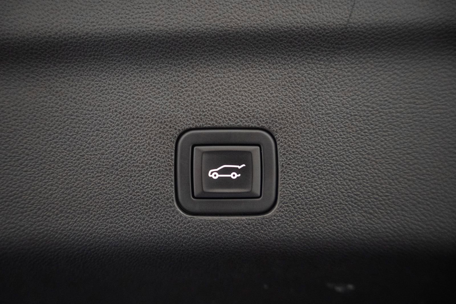 Used 2023 Chevrolet Tahoe High Country image 22