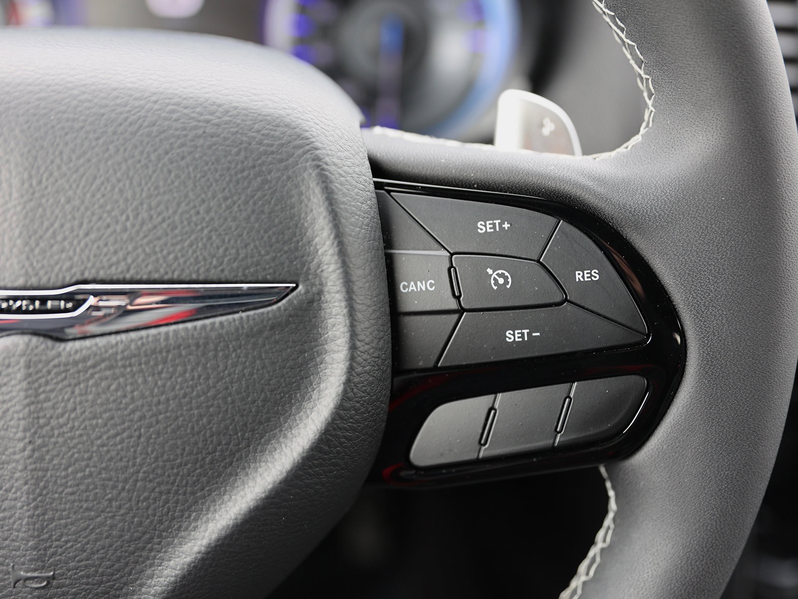 Used 2022 Chrysler 300 S image 36