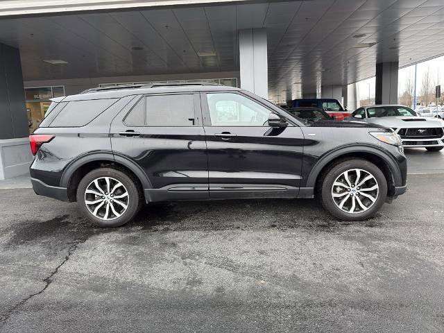 Certified 2025 Ford Explorer ST-Line image 2