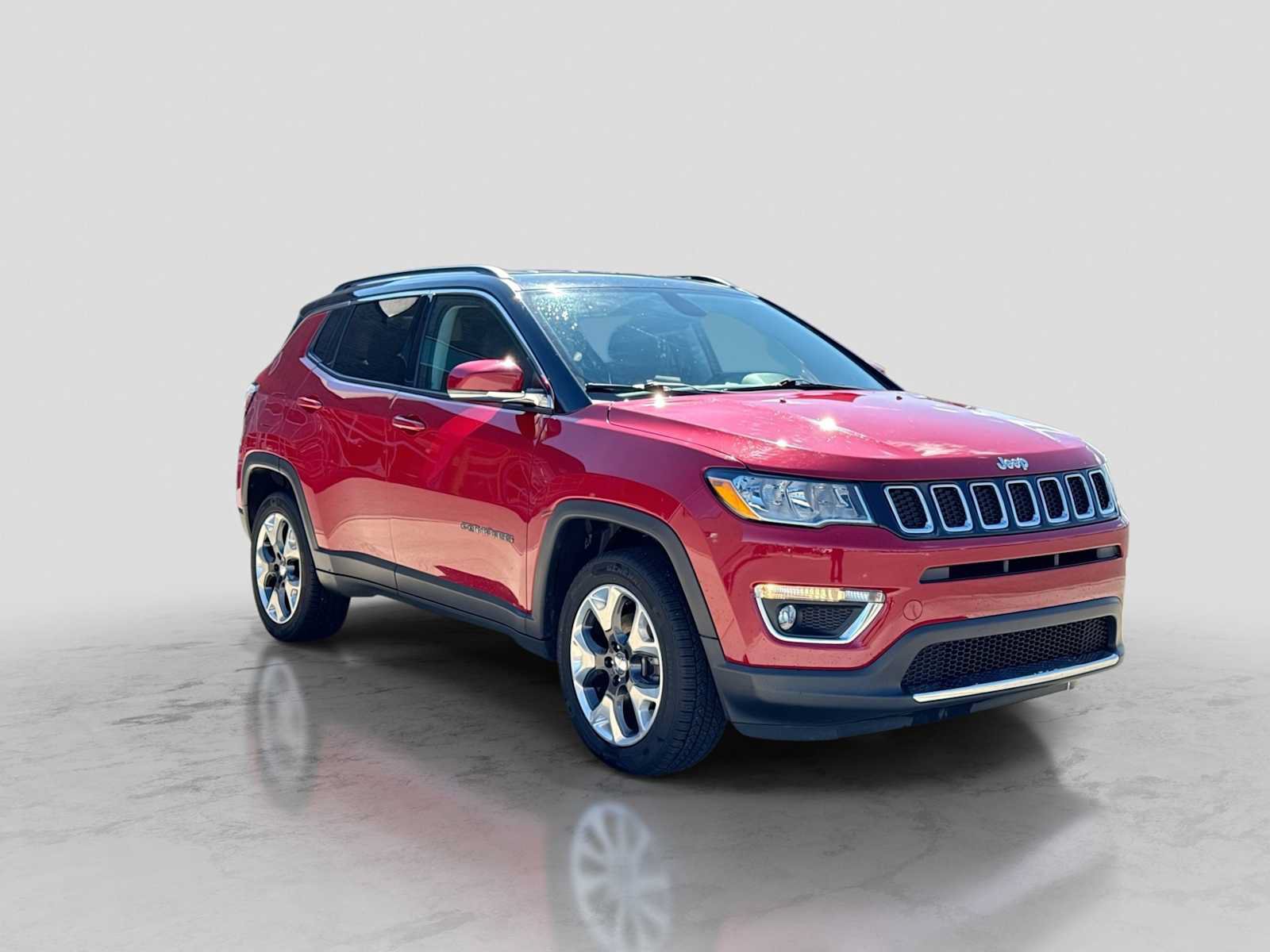 Used 2018 Jeep Compass Limited w/ Navigation Group AWD/4WD image 8