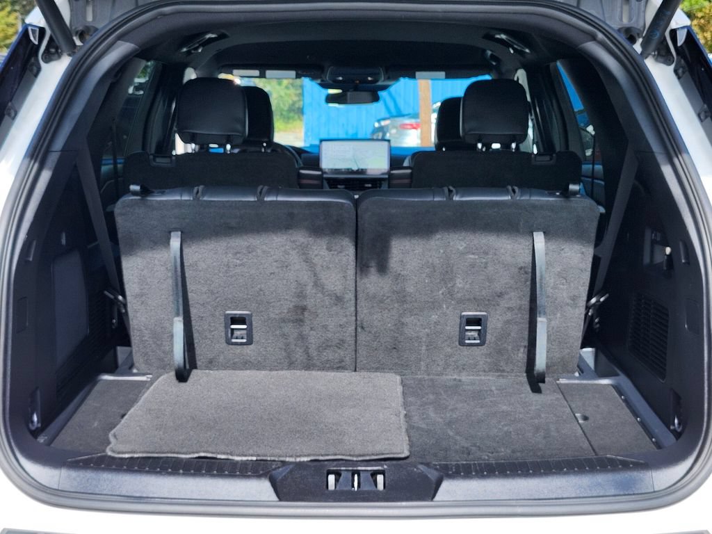 Certified 2025 Ford Explorer ST-Line AWD/4WD image 33