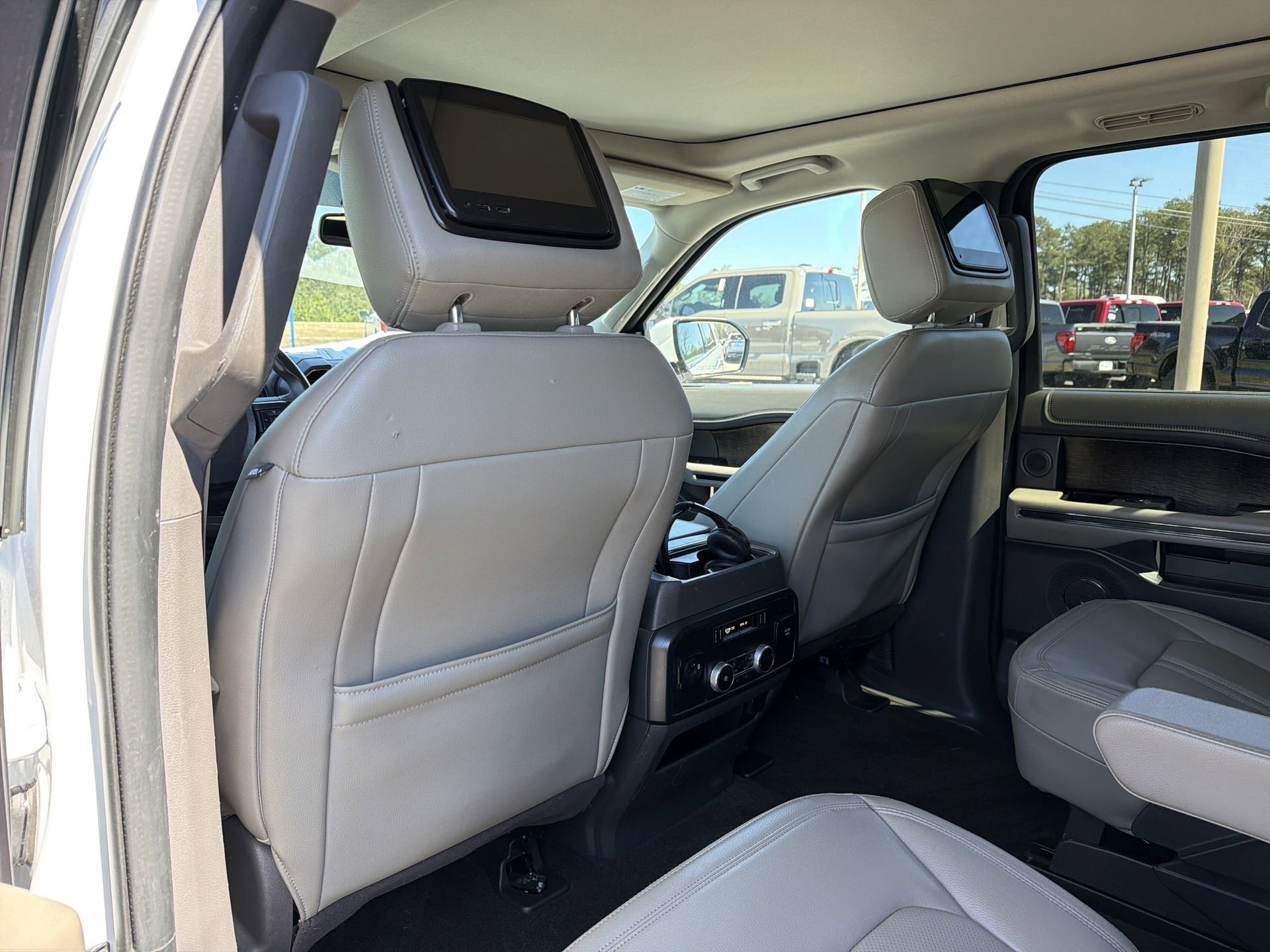 Certified 2021 Ford Expedition Max Limited image 24