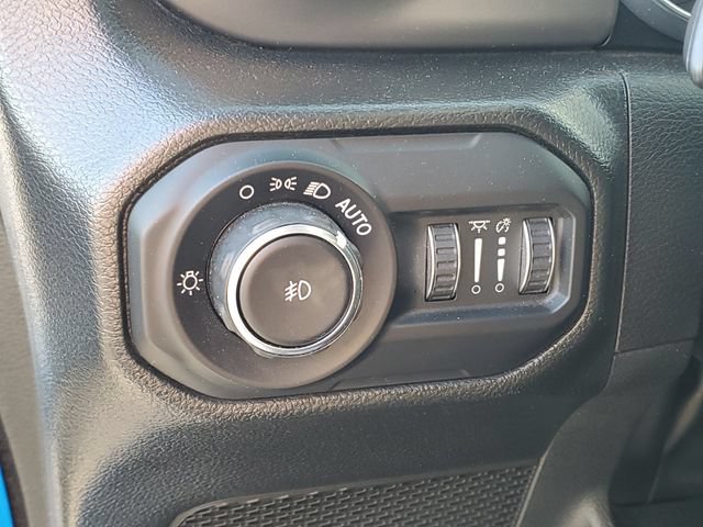 Used 2022 Jeep Wrangler Sport AWD/4WD image 7