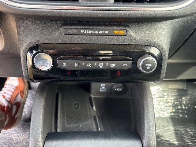 Certified 2023 Ford Escape Platinum image 19