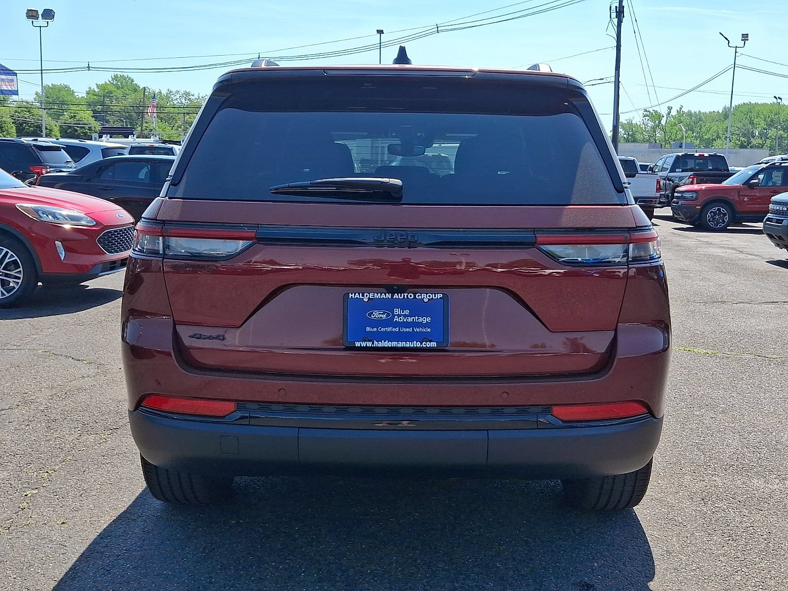 Used 2024 Jeep Grand Cherokee Altitude AWD/4WD image 6