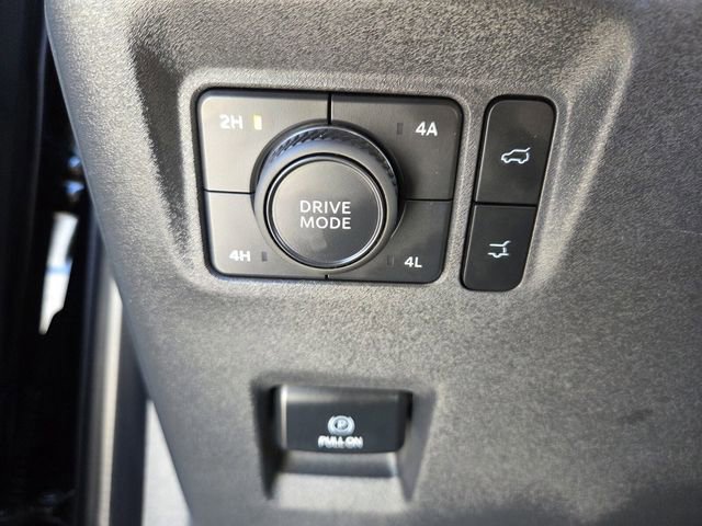 Certified 2025 Ford Expedition Active image 25