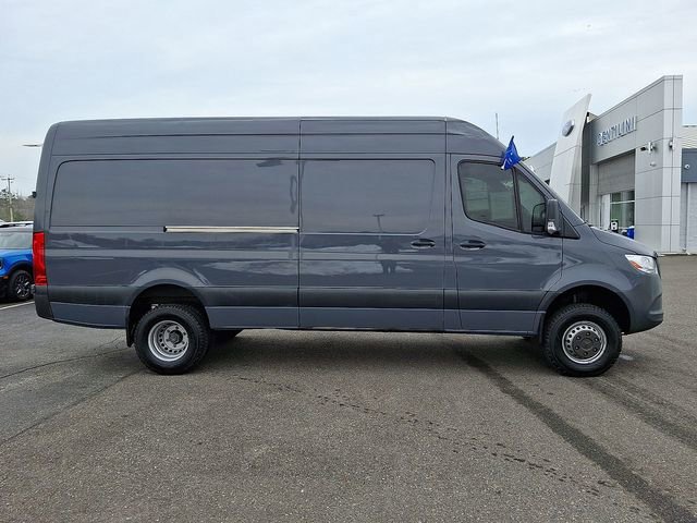 Used 2021 Mercedes-Benz Sprinter 3500 image 9