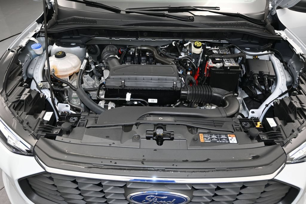 Certified 2025 Ford Escape Active w/ Cold Weather Package AWD/4WD image 12