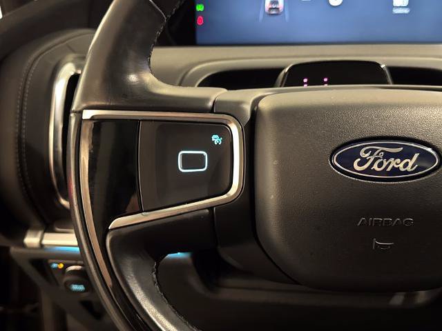 Certified 2025 Ford Expedition Platinum w/ Driver's Package AWD/4WD image 16