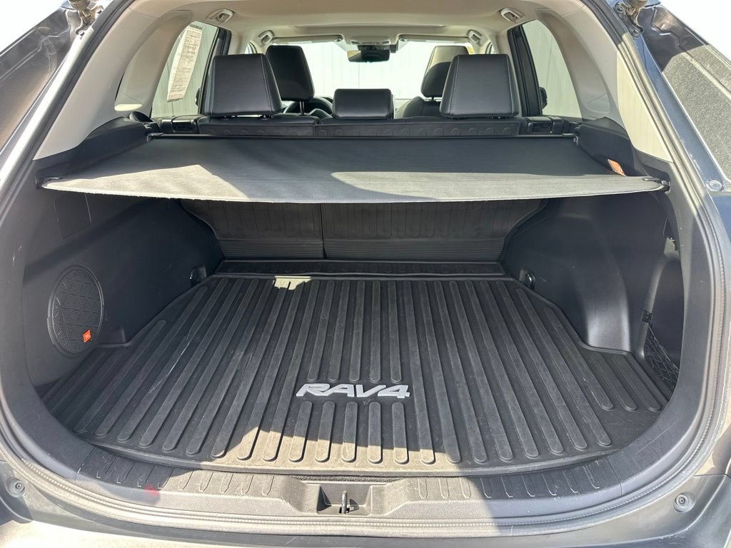 Used 2021 Toyota RAV4 Limited w/ Limited Grade Weather Package AWD/4WD image 26