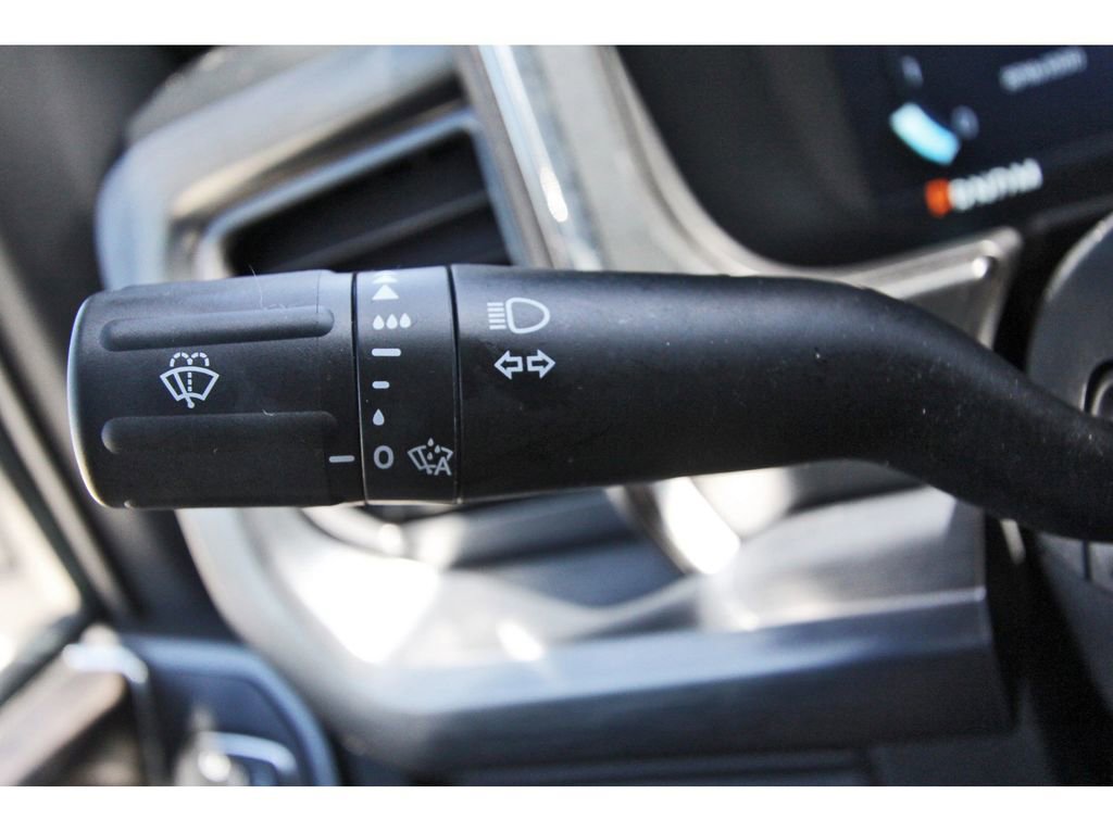 Certified 2025 Ford F250 Lariat w/ Lariat Ultimate Package image 16