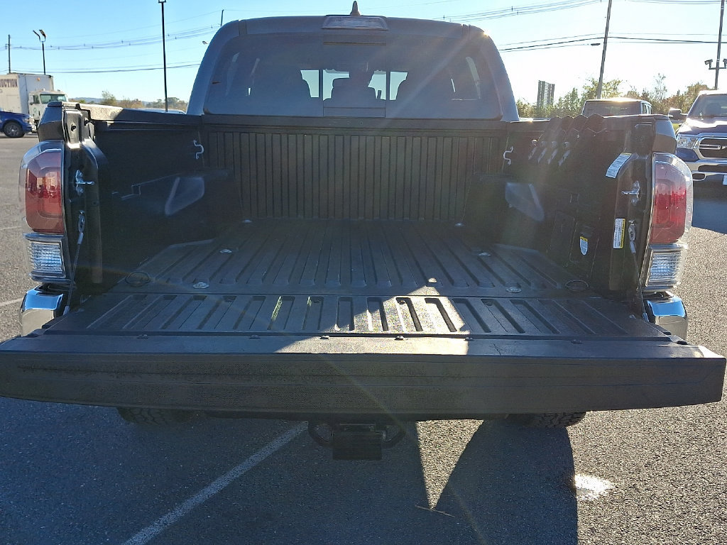 Used 2023 Toyota Tacoma TRD Off-Road AWD/4WD image 28