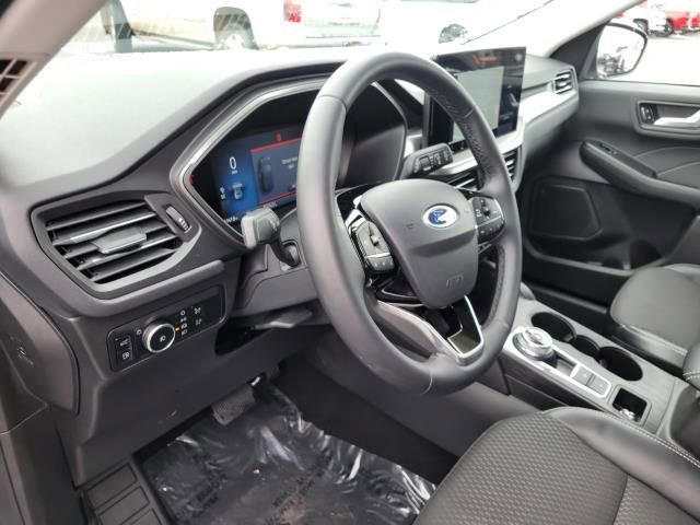 Certified 2024 Ford Escape SE image 24