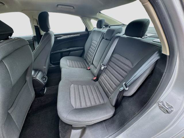 Certified 2019 Ford Fusion SE FWD image 19