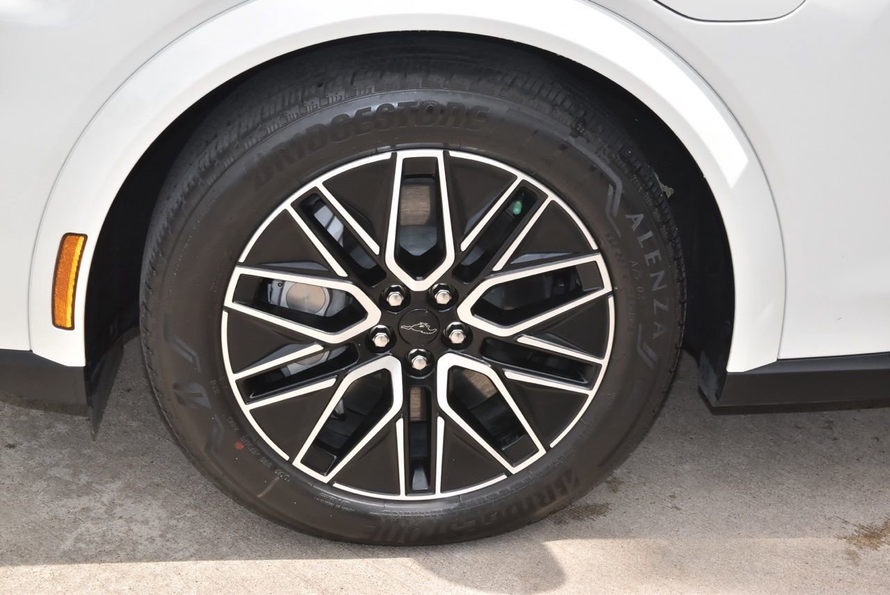 Certified 2025 Ford Mustang Mach-E Premium image 37