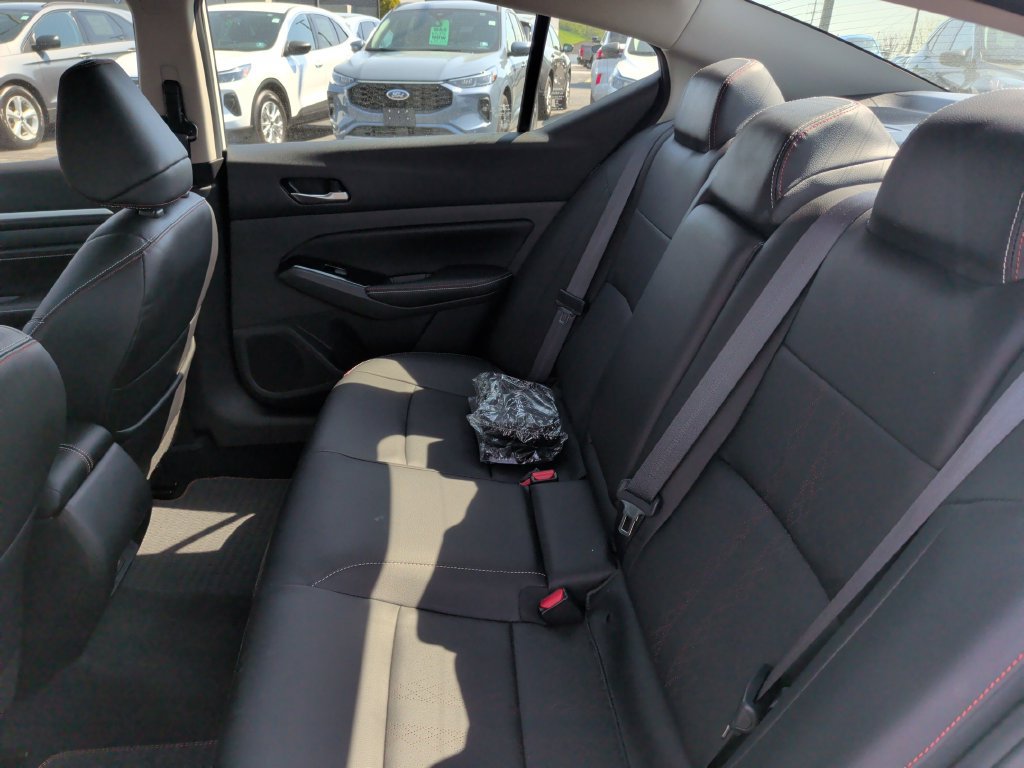 Used 2023 Nissan Altima 2.5 SR w/ SR Premium Package AWD/4WD image 6
