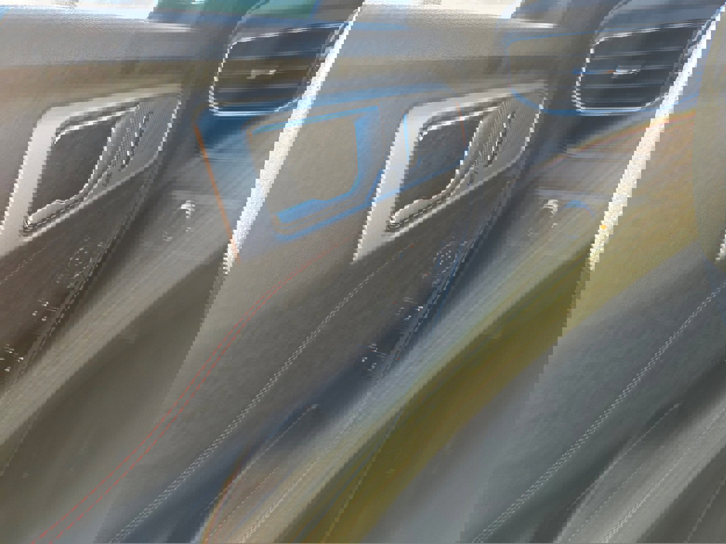 Certified 2022 Ford Explorer ST-Line image 17