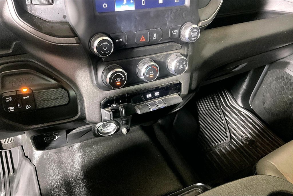 Used 2022 RAM 2500 Tradesman w/ Chrome Appearance Group AWD/4WD image 24