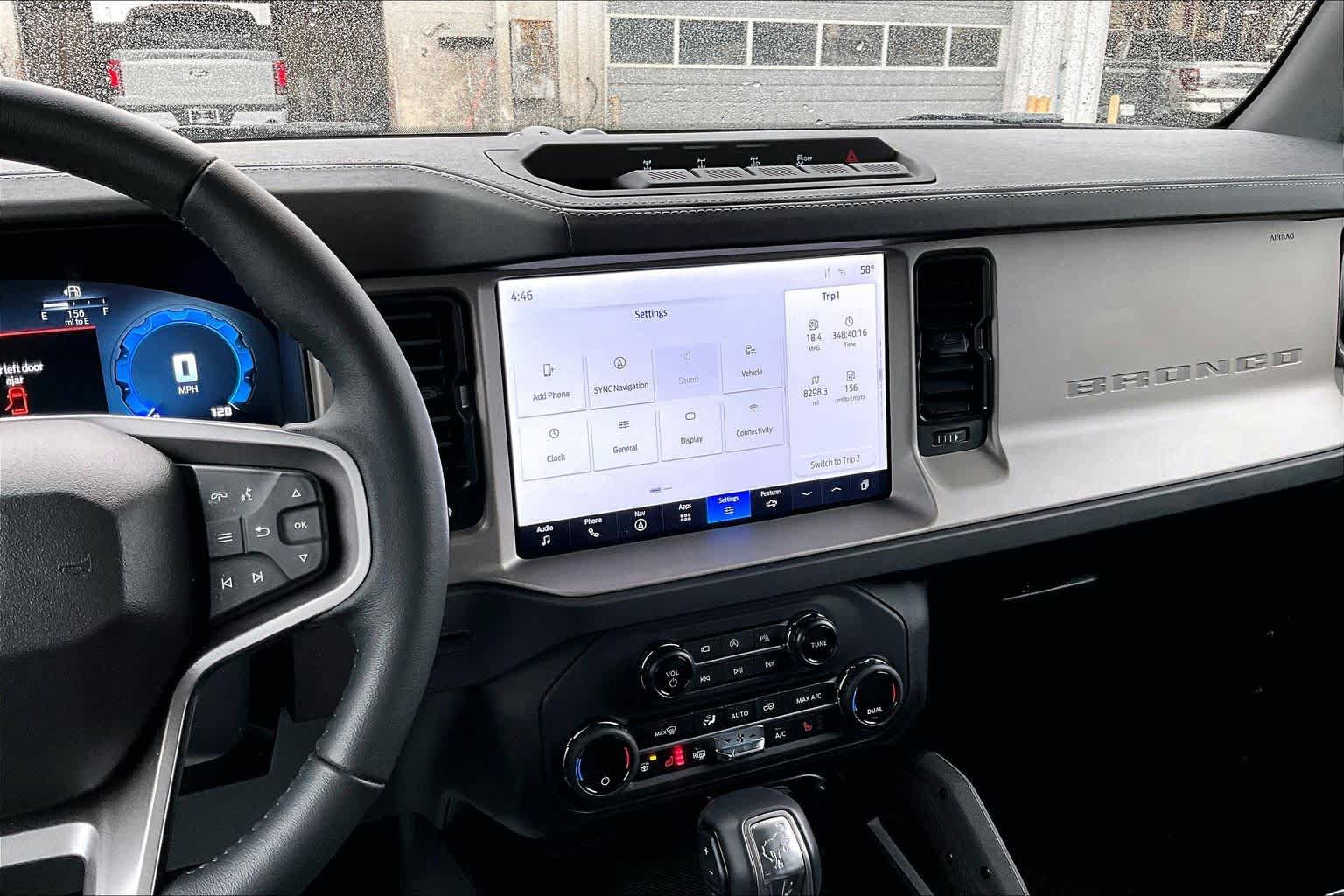 Certified 2025 Ford Bronco Outer Banks w/ Sasquatch Package AWD/4WD image 7
