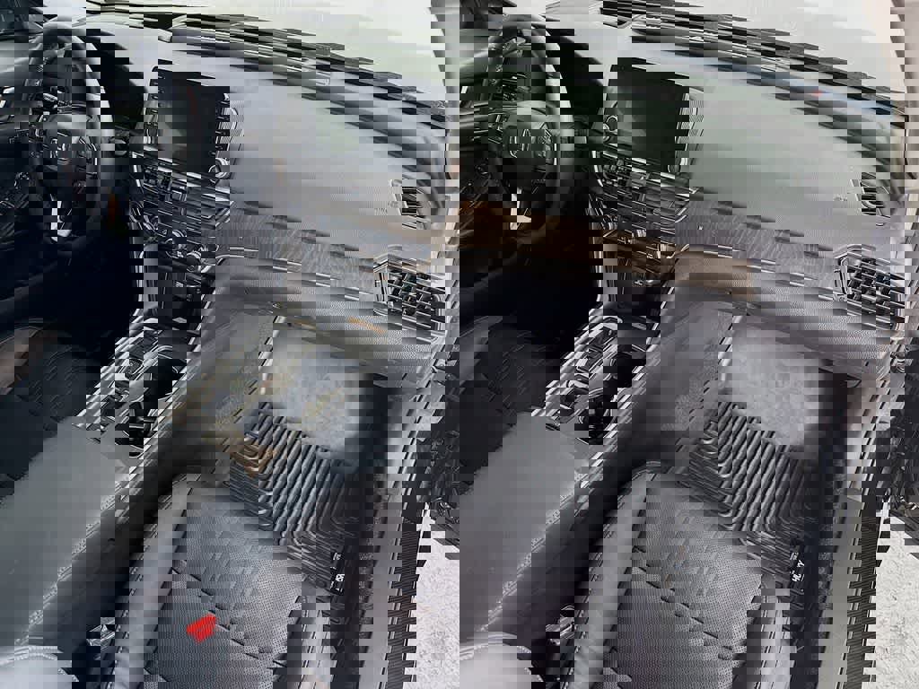 Used 2018 Honda Accord Touring image 34