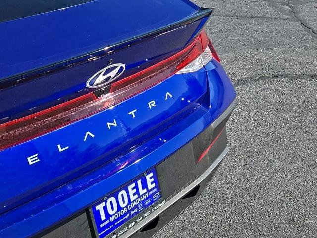 Used 2025 Hyundai Elantra Sport FWD image 11