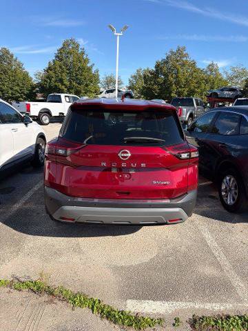 Used 2023 Nissan Rogue SV w/ SV Premium B Package AWD/4WD image 3