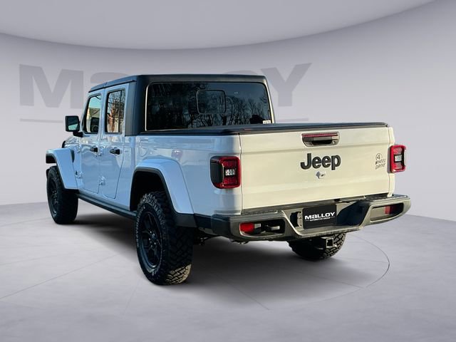 Used 2024 Jeep Gladiator Sport AWD/4WD image 3