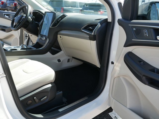 Certified 2021 Ford Edge Titanium w/ Equipment Group 301A AWD/4WD image 19